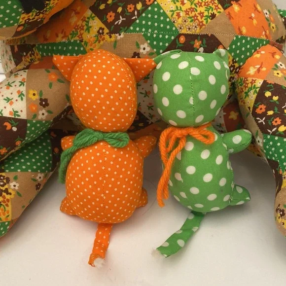 Vintage Handmade Patchwork Cat With Nursing Kittens Plush Stuffed Animal - 15” - Picture 9 of 9